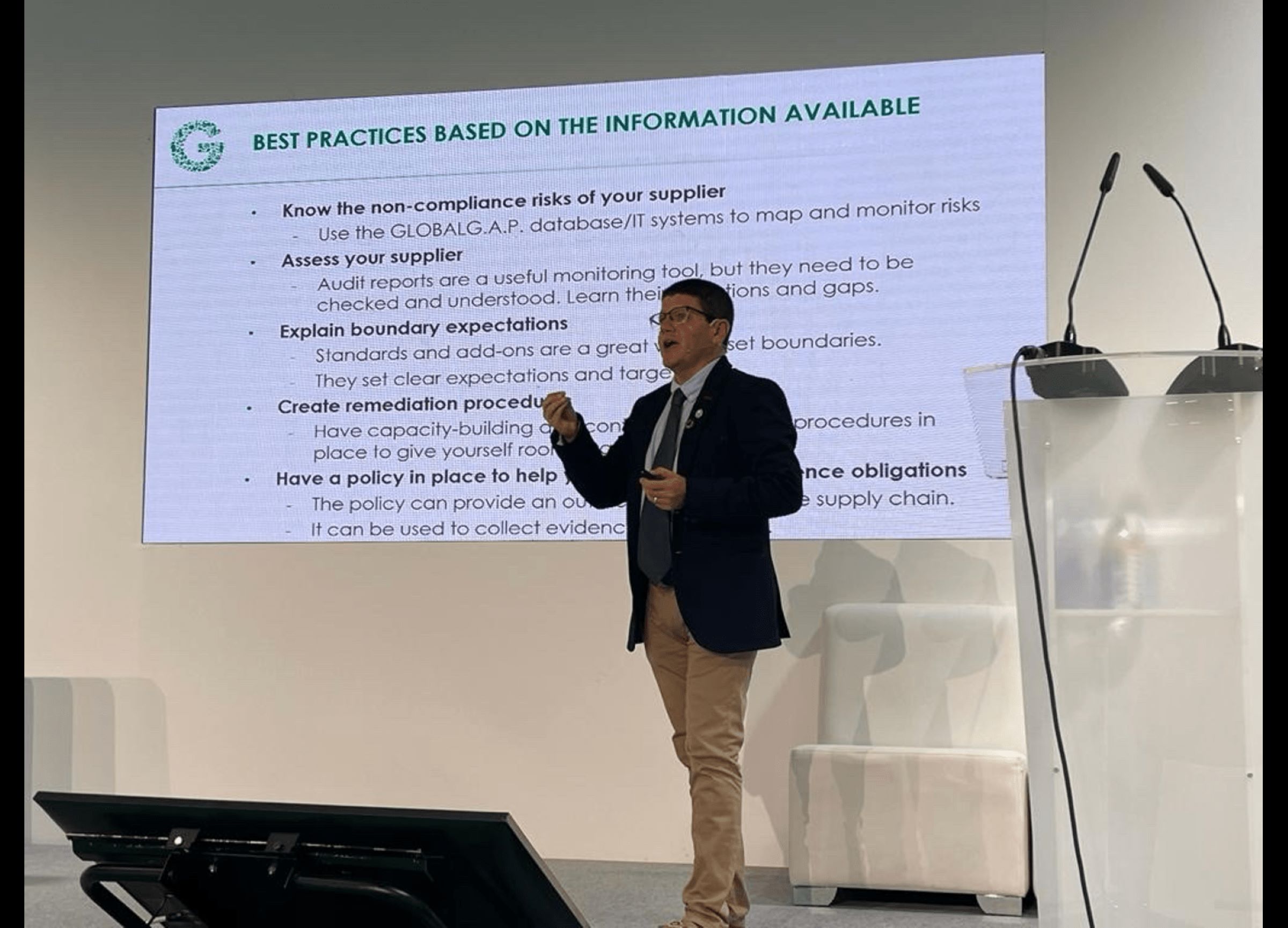 Image of GLOBALG.A.P. expert Dr Nolan Quiros giving a presentation to other leaders from the fresh produce industry